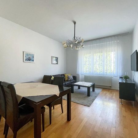 Hestia Apartment Загреб Екстериор снимка